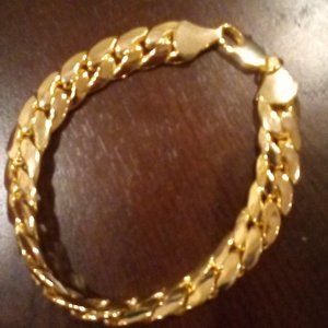 14K Solid gold woven bracelet.